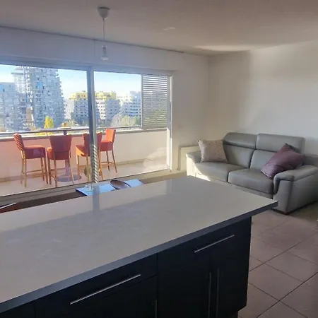 Superbe De 50 M Sur Les Berges Du Lez Appartement *